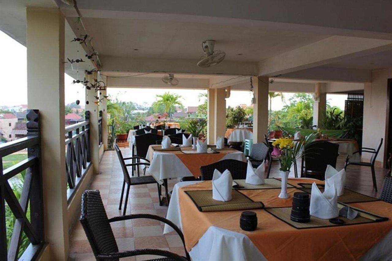 Siem Reap Riverside Hotel Esterno foto