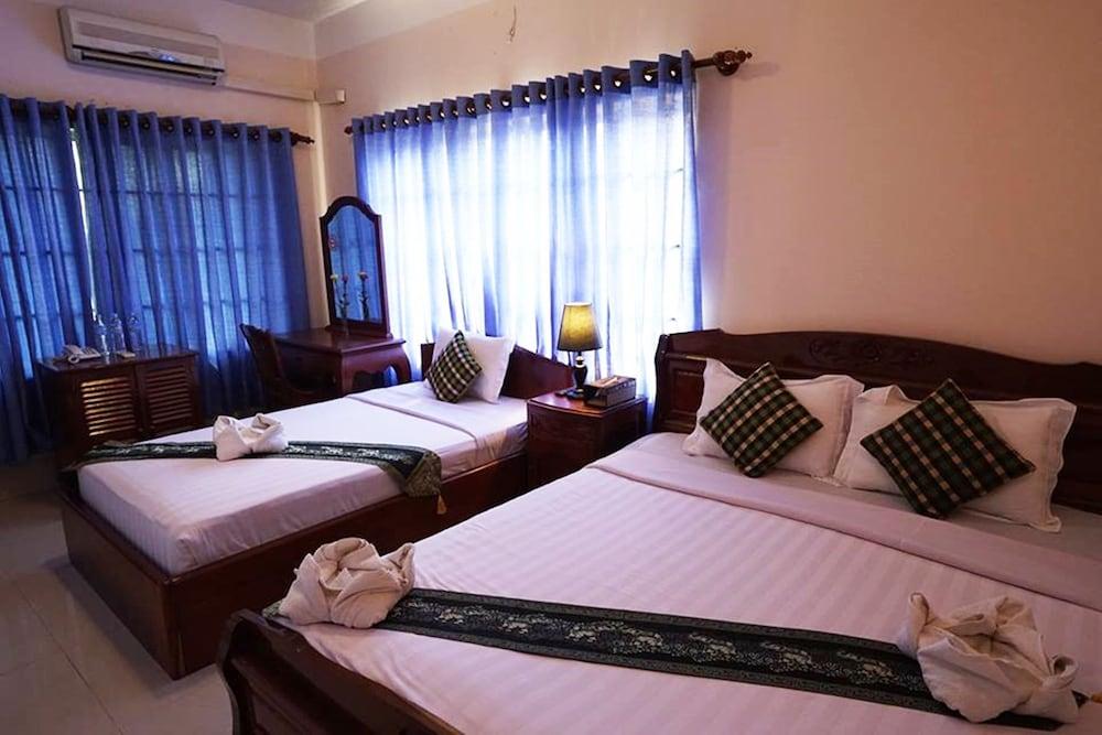 Siem Reap Riverside Hotel Esterno foto