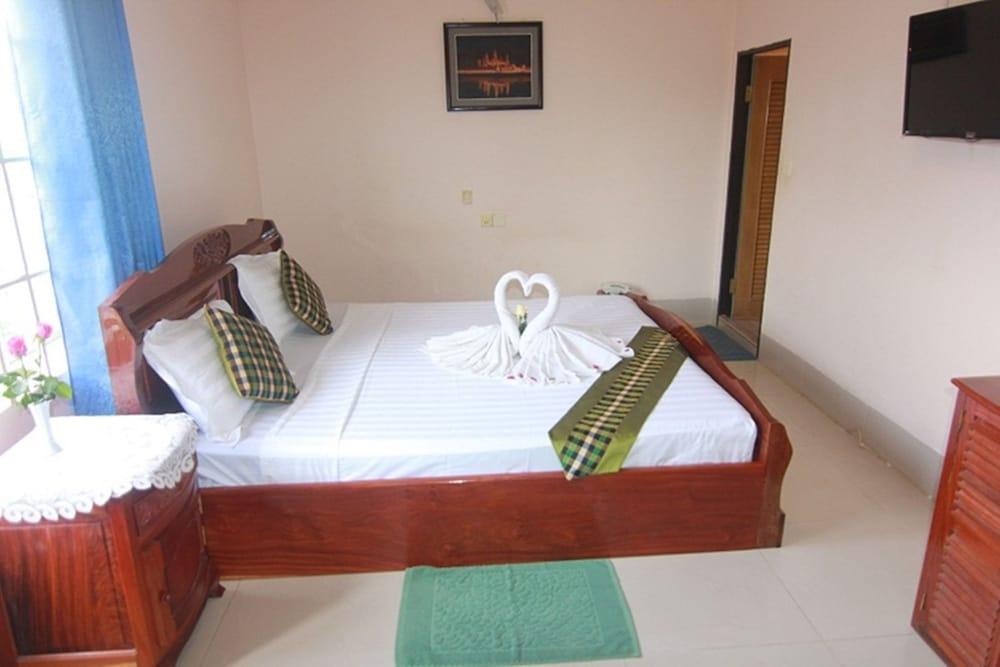 Siem Reap Riverside Hotel Esterno foto