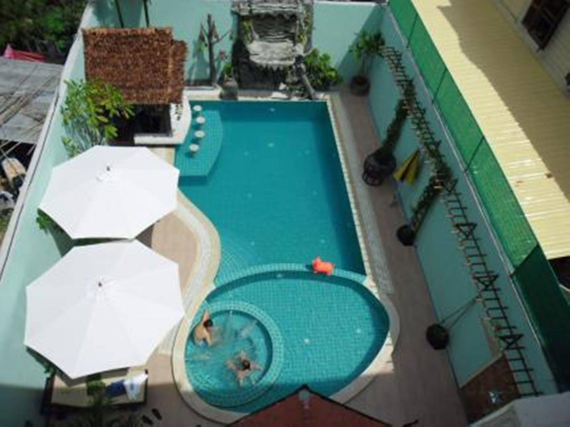 Siem Reap Riverside Hotel Esterno foto